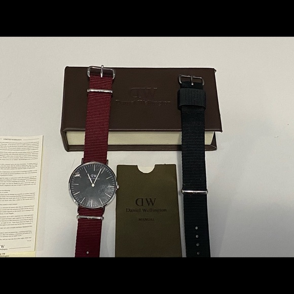 DANIEL WELLINGTON WATCH ***UNISEX*** - Picture 2 of 10